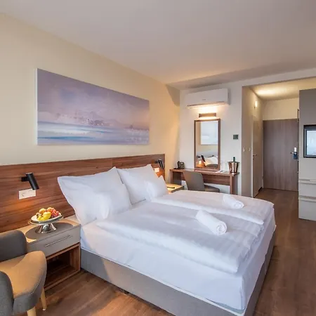 Отель Hunguest Panorama 4*