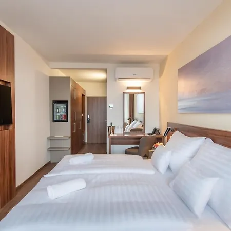 Hunguest Panorama Hotel