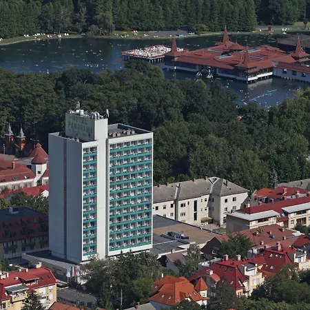 Hunguest Panorama Отель 4*