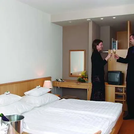 Hunguest Panorama Hotel 4*