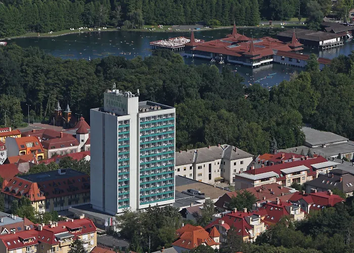 Hunguest Panorama Отель 4*